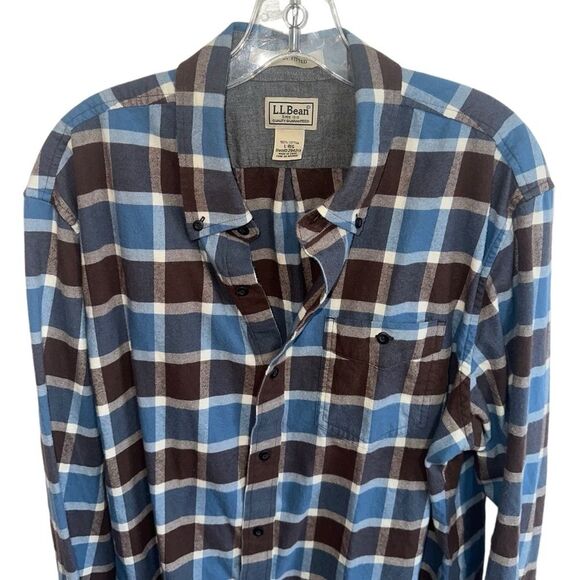 L.L. Bean Men's Scotch Plaid Flannel Shirt, Slightly Fitted - Picture 2 of 6